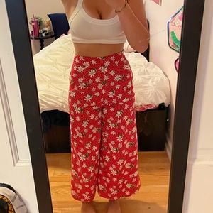 flowy red daisy wide legged pants!